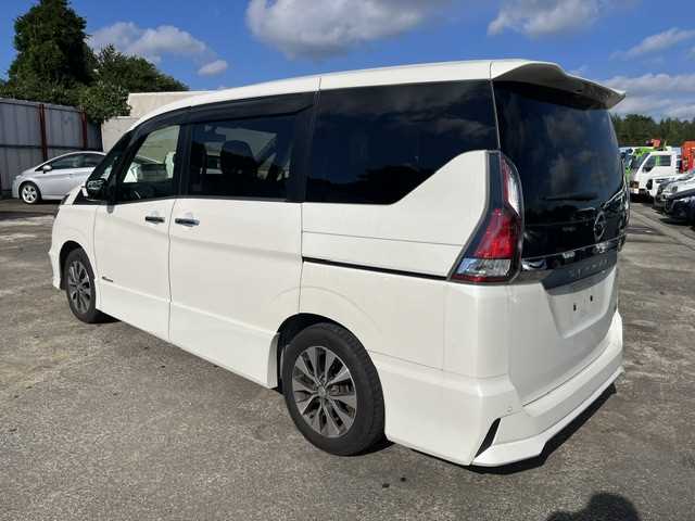 Nissan Serena 2017 photo 2