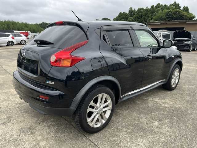 Nissan Juke 2013 photo 4