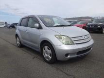 2003 Toyota IST