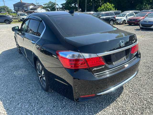 Auto Register Form Used Honda Accord Hybrid 2013 LX (121,000 km) - TCV (formerly Trade Car ...