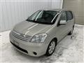 2003 Toyota Raum