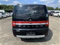 2007 Mitsubishi Delica D5