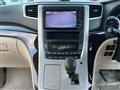 2012 Toyota Alphard