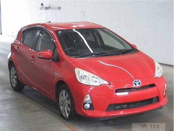 2013 Toyota AQUA