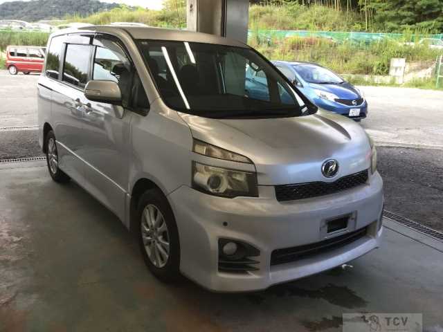 2010 Toyota Voxy