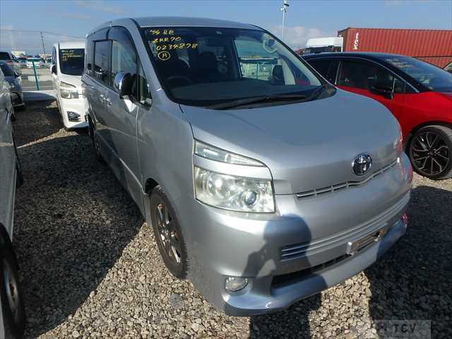 2009 Toyota Voxy