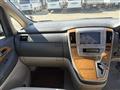 2005 Toyota Alphard