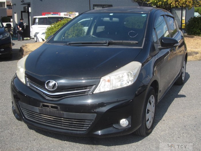 2011 Toyota Vitz