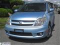2005 Toyota IST