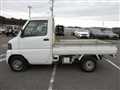 2004 Mitsubishi Minicab Truck