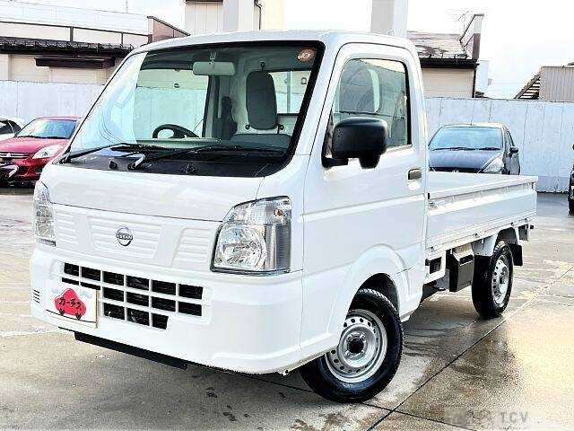 2025 Nissan Clipper Truck