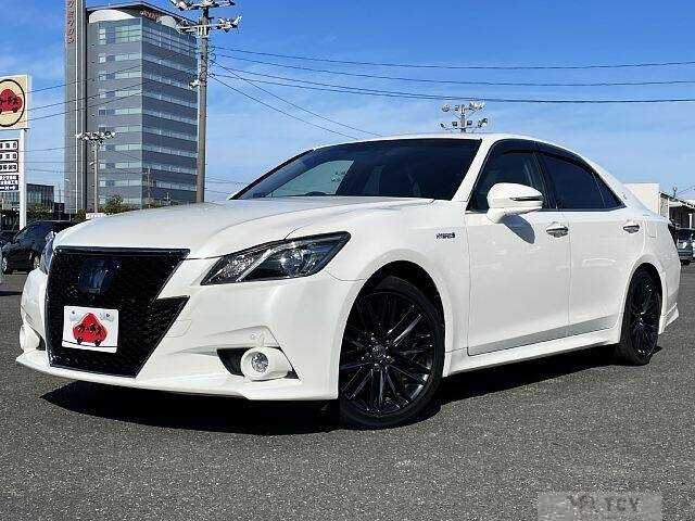 2014 Toyota Crown