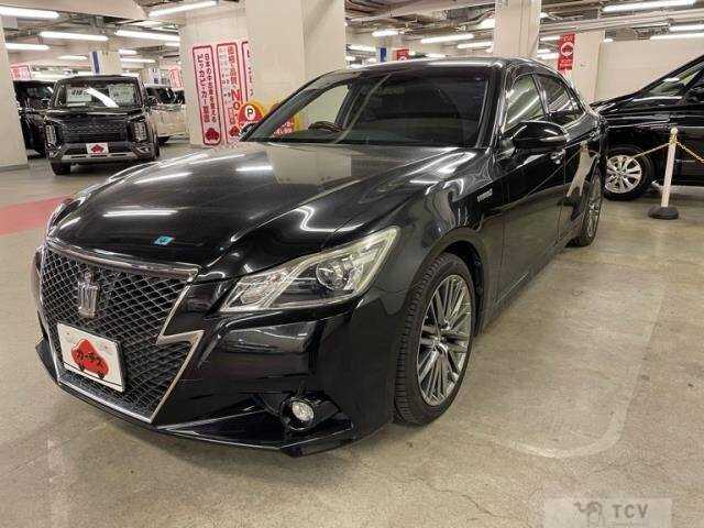 2013 Toyota Crown
