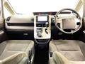 2010 Toyota Noah