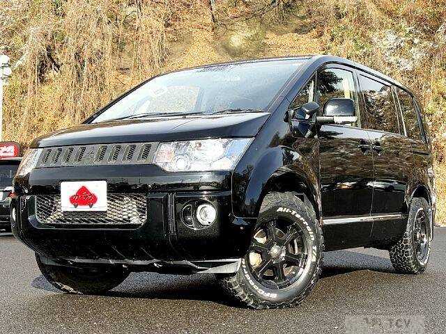 2017 Mitsubishi Delica D5