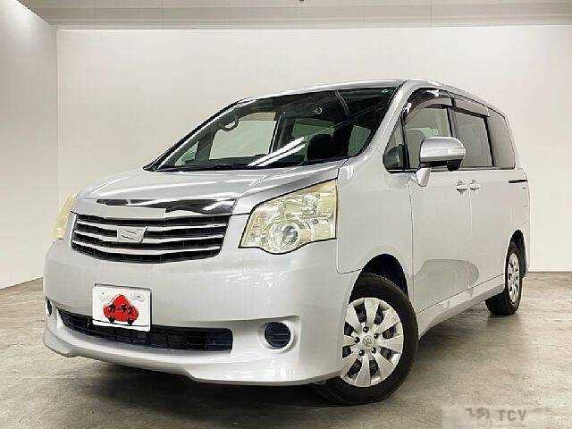 2010 Toyota Noah