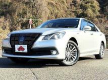 2015 Toyota Crown