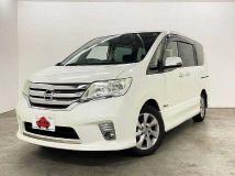 2013 Nissan Serena