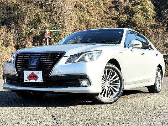 2015 Toyota Crown