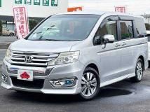 2013 Honda Step WGN