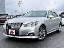 2016 Toyota Crown