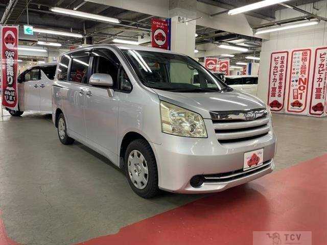 2009 Toyota Noah