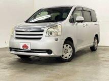 2009 Toyota Noah