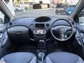 2003 Toyota Vitz