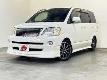 2006 Toyota Noah