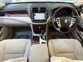 2012 Toyota Crown