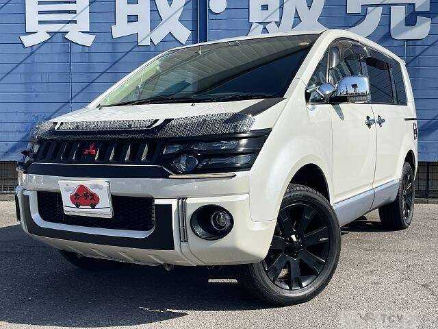 2010 Mitsubishi Delica D5