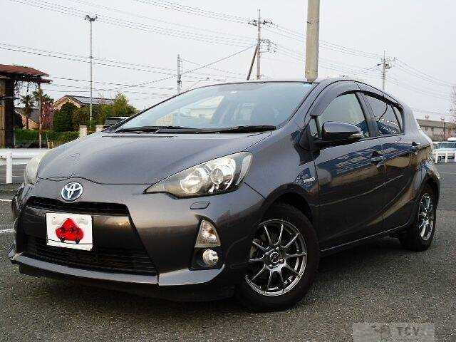 2013 Toyota AQUA