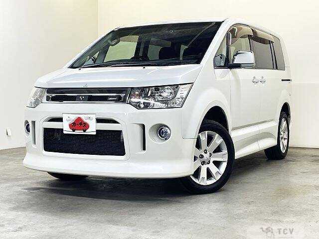 2017 Mitsubishi Delica D5