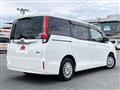 2015 Toyota Noah