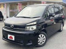 2011 Toyota Voxy