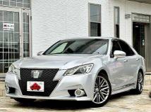 2014 Toyota Crown