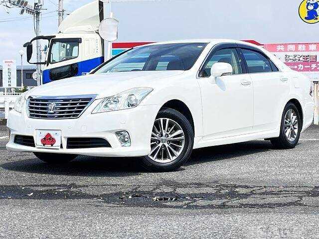 2012 Toyota Crown