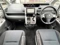 2007 Toyota Voxy