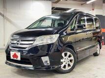 2013 Nissan Serena