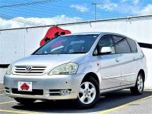 2003 Toyota Ipsum