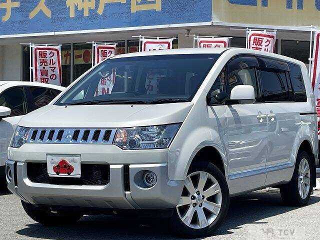 2014 Mitsubishi Delica D5