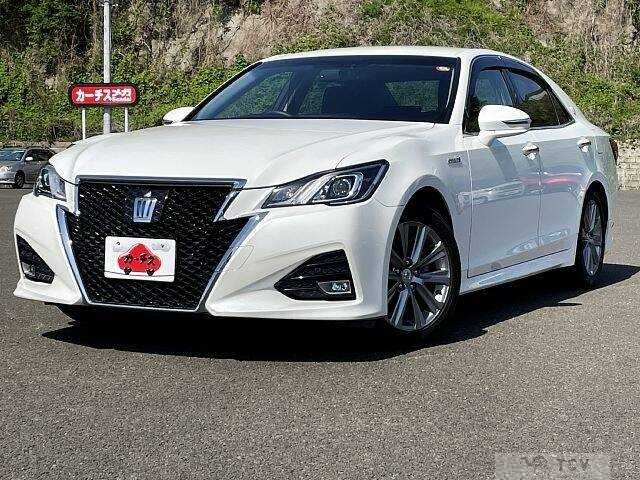 2016 Toyota Crown