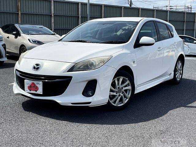 2013 Mazda Axela