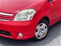 2003 Toyota Raum