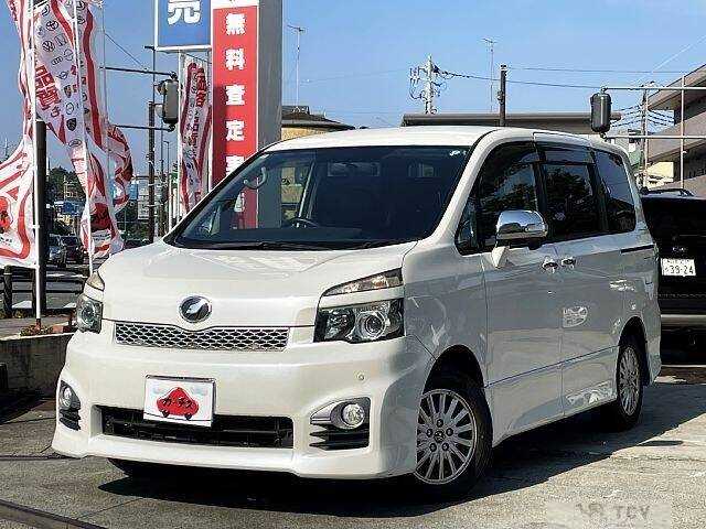 2011 Toyota Voxy