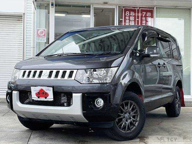 2018 Mitsubishi Delica D5