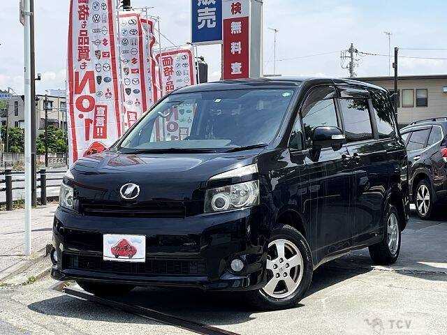 2007 Toyota Voxy