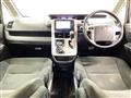 2013 Toyota Voxy