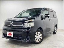 2013 Toyota Voxy
