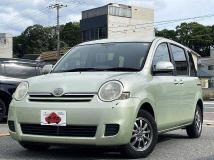 2010 Toyota Sienta